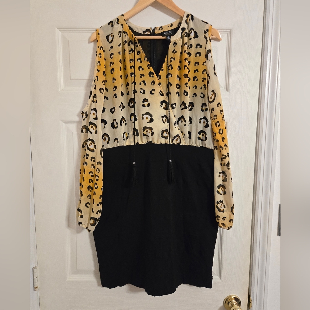 Nicole Miller leopard and black blouson Dress With cold shoulder size 16